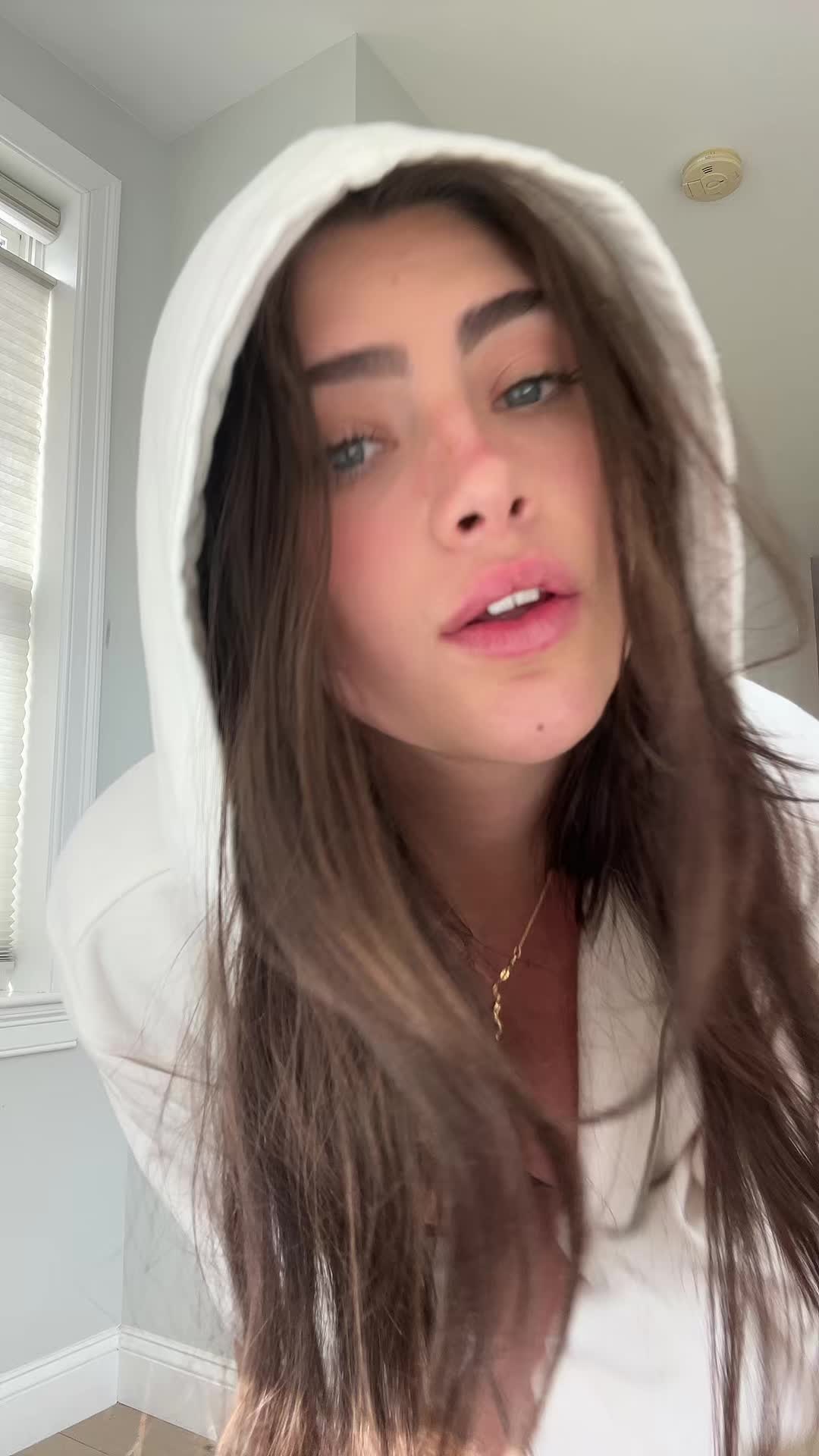 Video 868392 from Colleen Sheehan