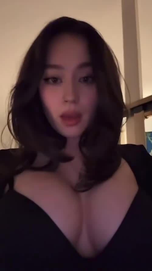 Video 869231 from JadeyAnh | vylerria