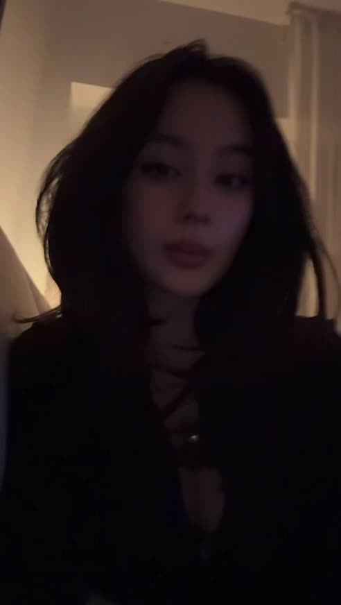 Video 869234 from JadeyAnh | vylerria