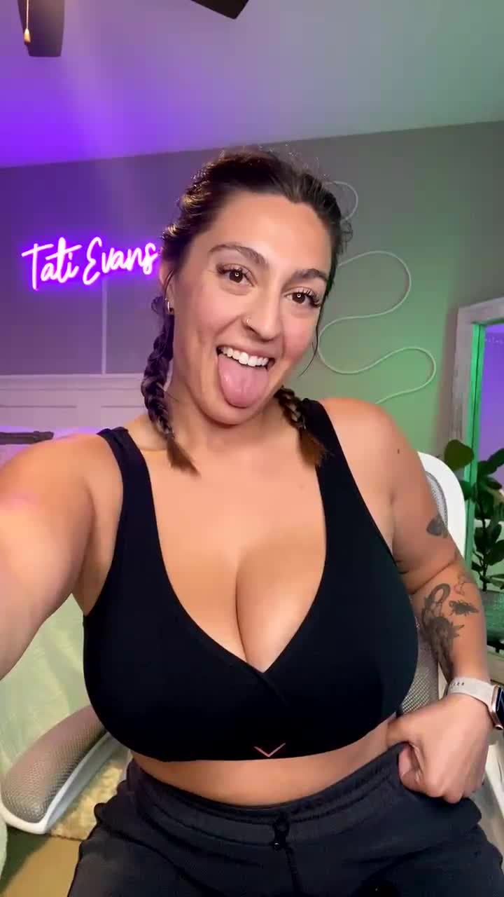 Video 869367 from xoxo_t | tatievans | Funwithtati | Tati_tactical
