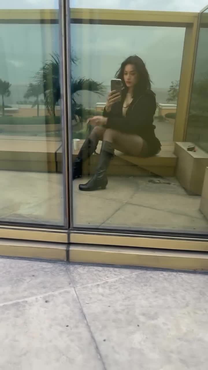 Video 869579 from JadeyAnh | vylerria