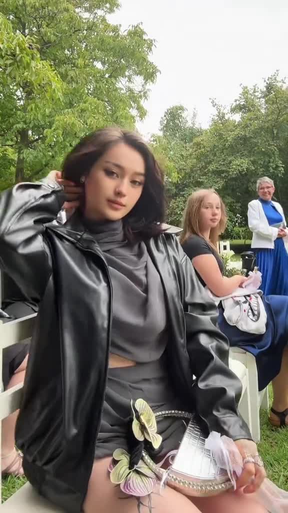 Video 869614 from JadeyAnh | vylerria