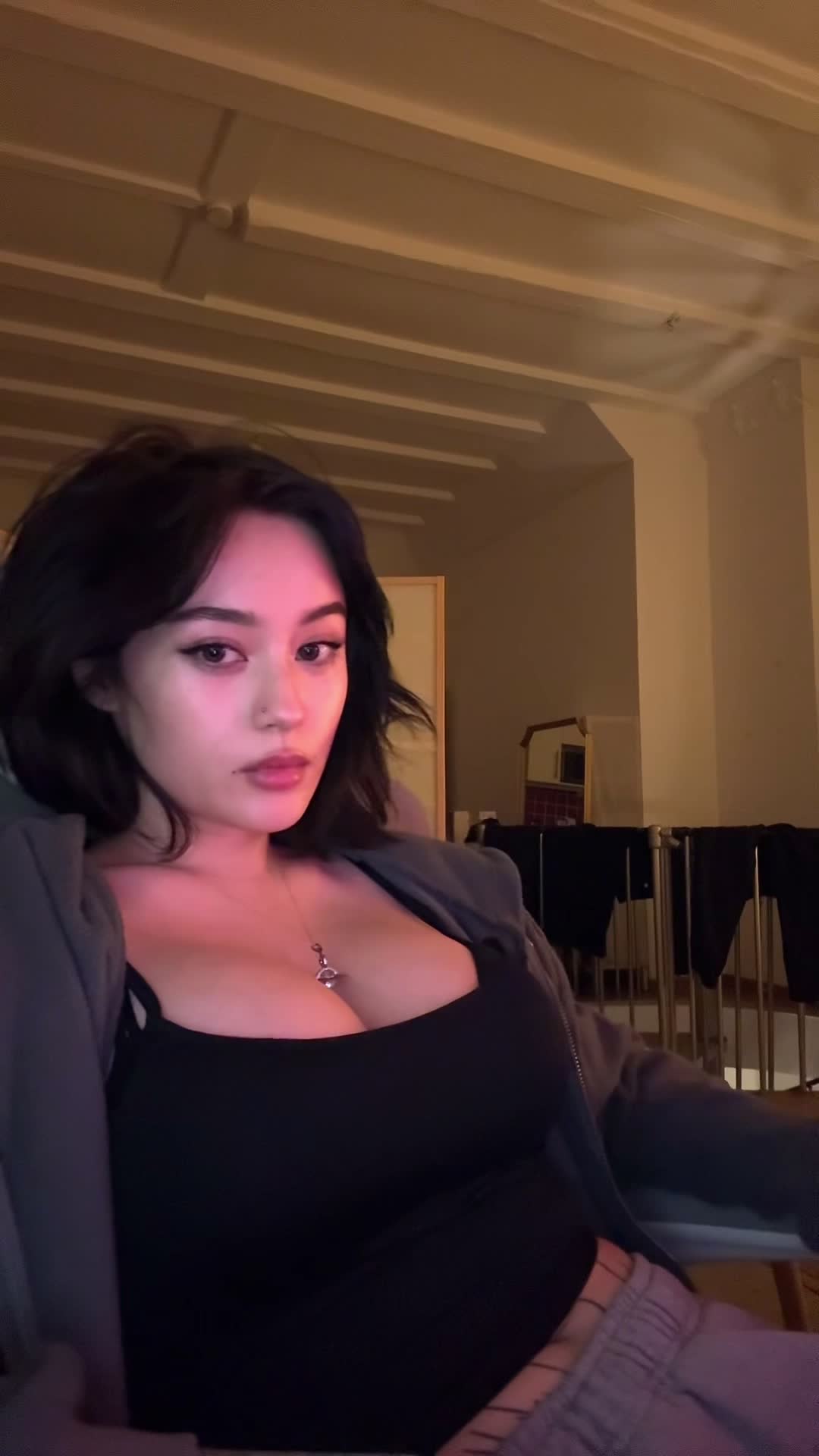 Video 869622 from JadeyAnh | vylerria