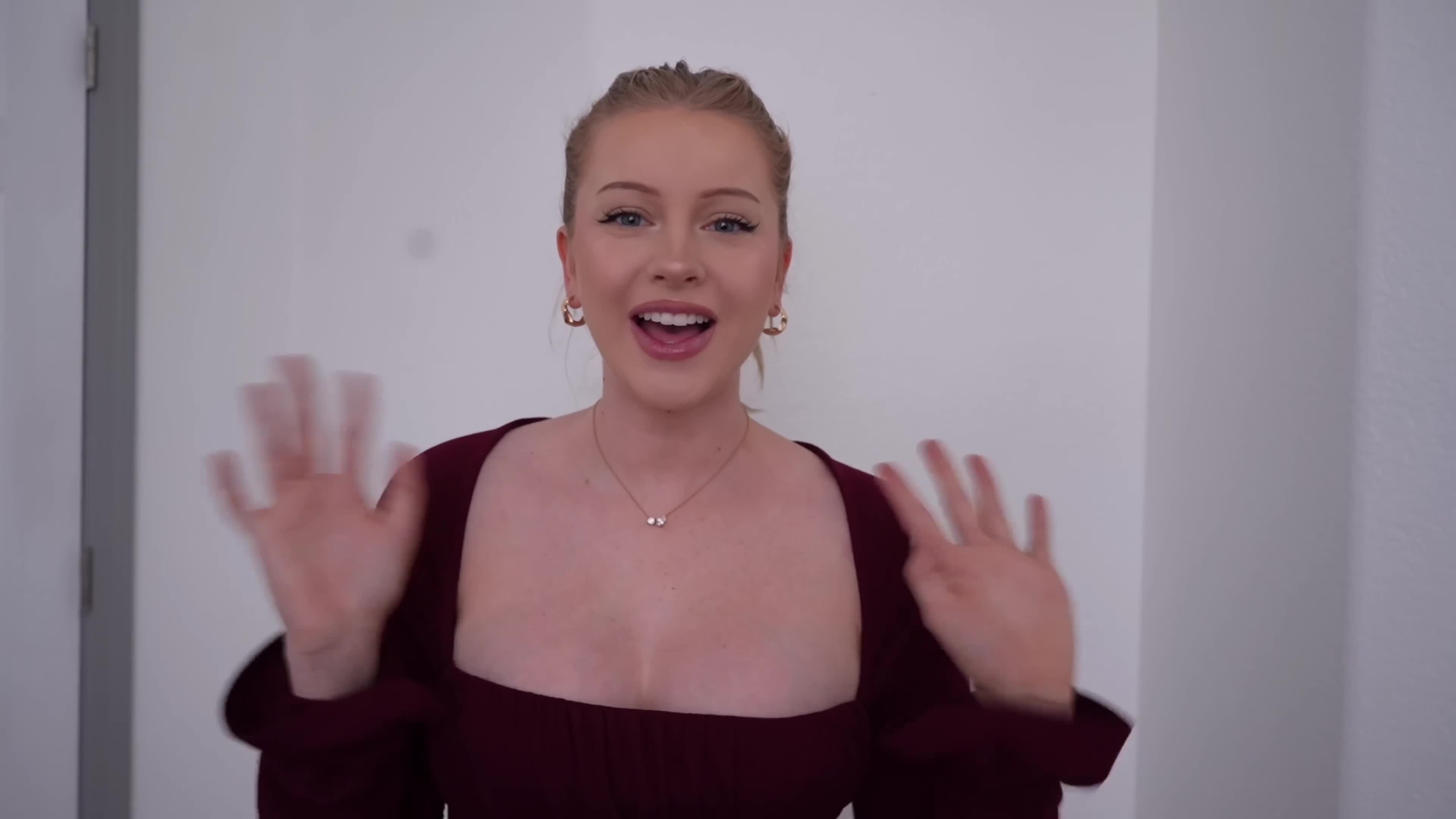 Video 869835 from MSFIIIRE | Emily Taylor | lilly_bloomes | lillyblooms