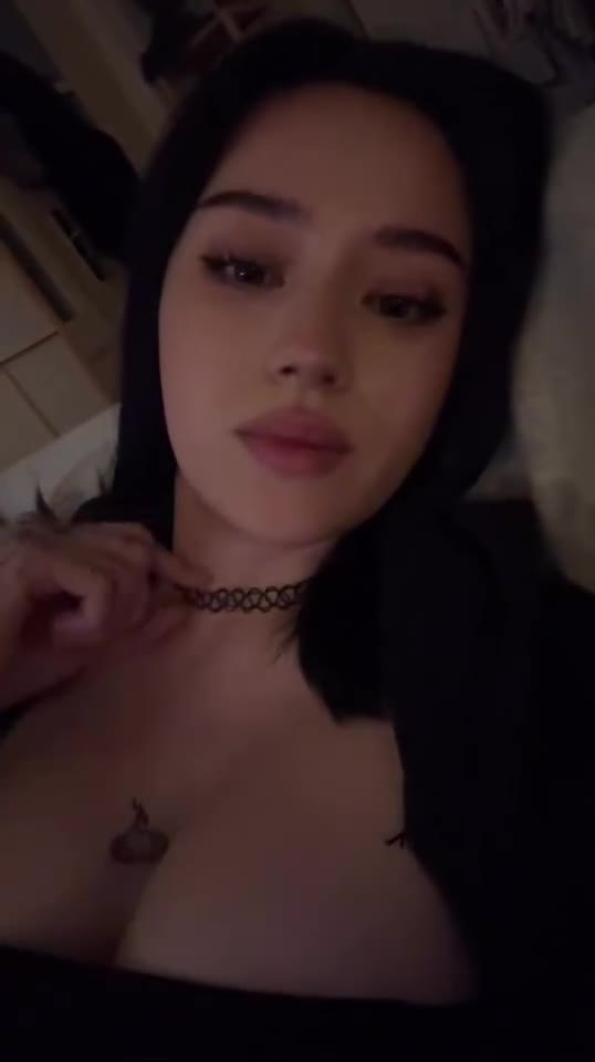 Video 869942 from JadeyAnh | vylerria