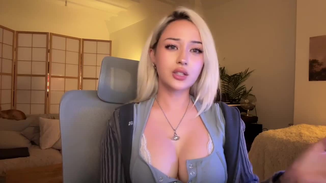 Video 869951 from JadeyAnh | vylerria