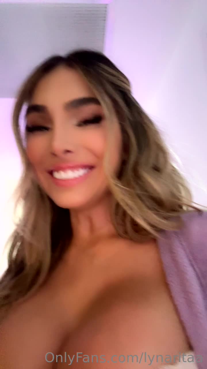 Video 870056 from Lyna Perez