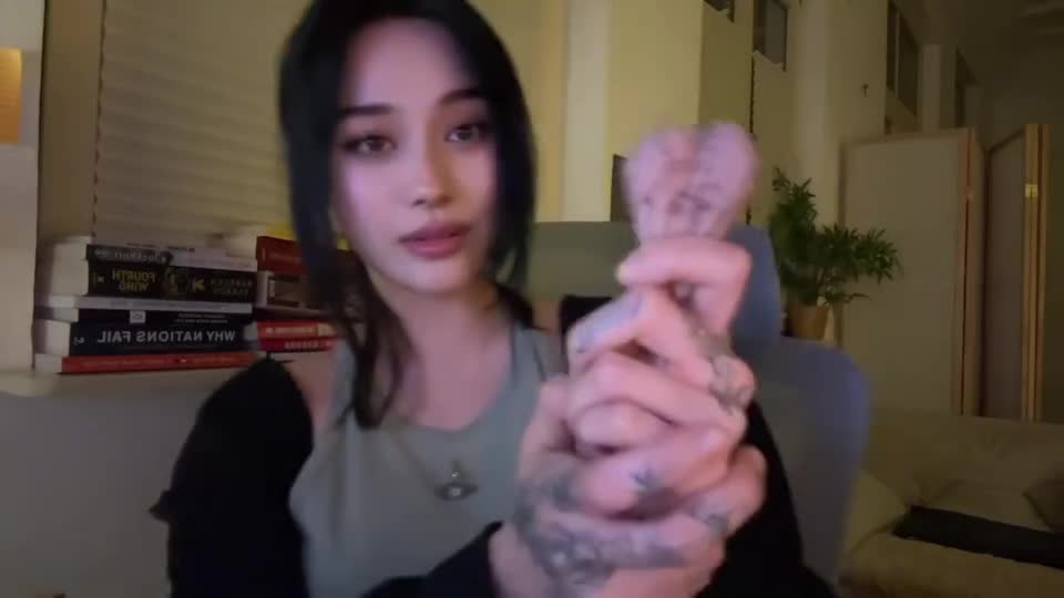 Video 870346 from JadeyAnh | vylerria