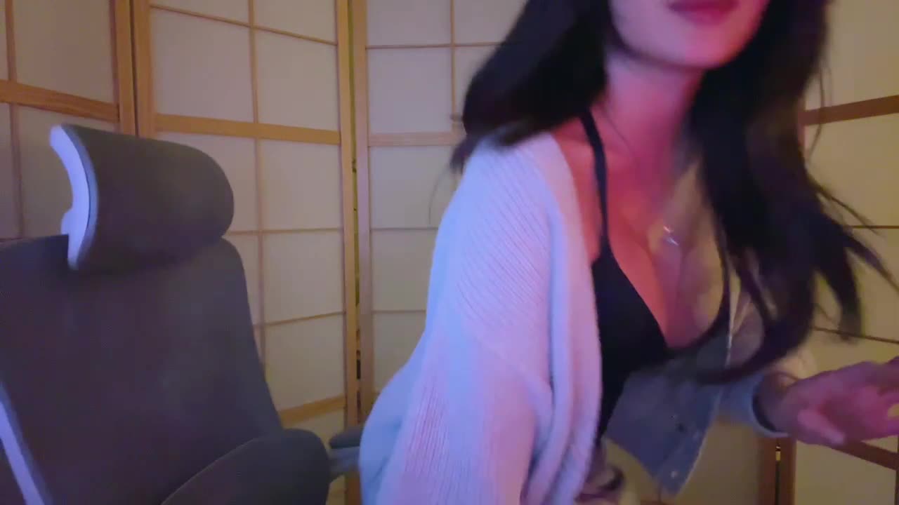 Video 870441 from JadeyAnh | vylerria