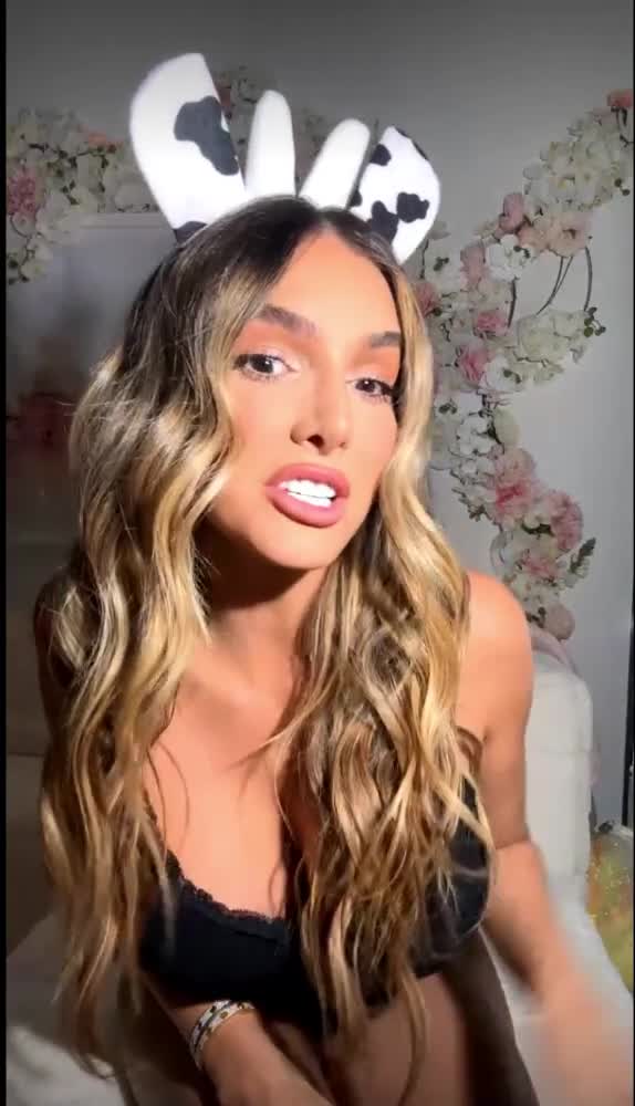 Video 870790 from Lyna Perez