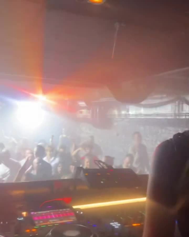 Video 871085 from Andrea Botez (leaks = ban)