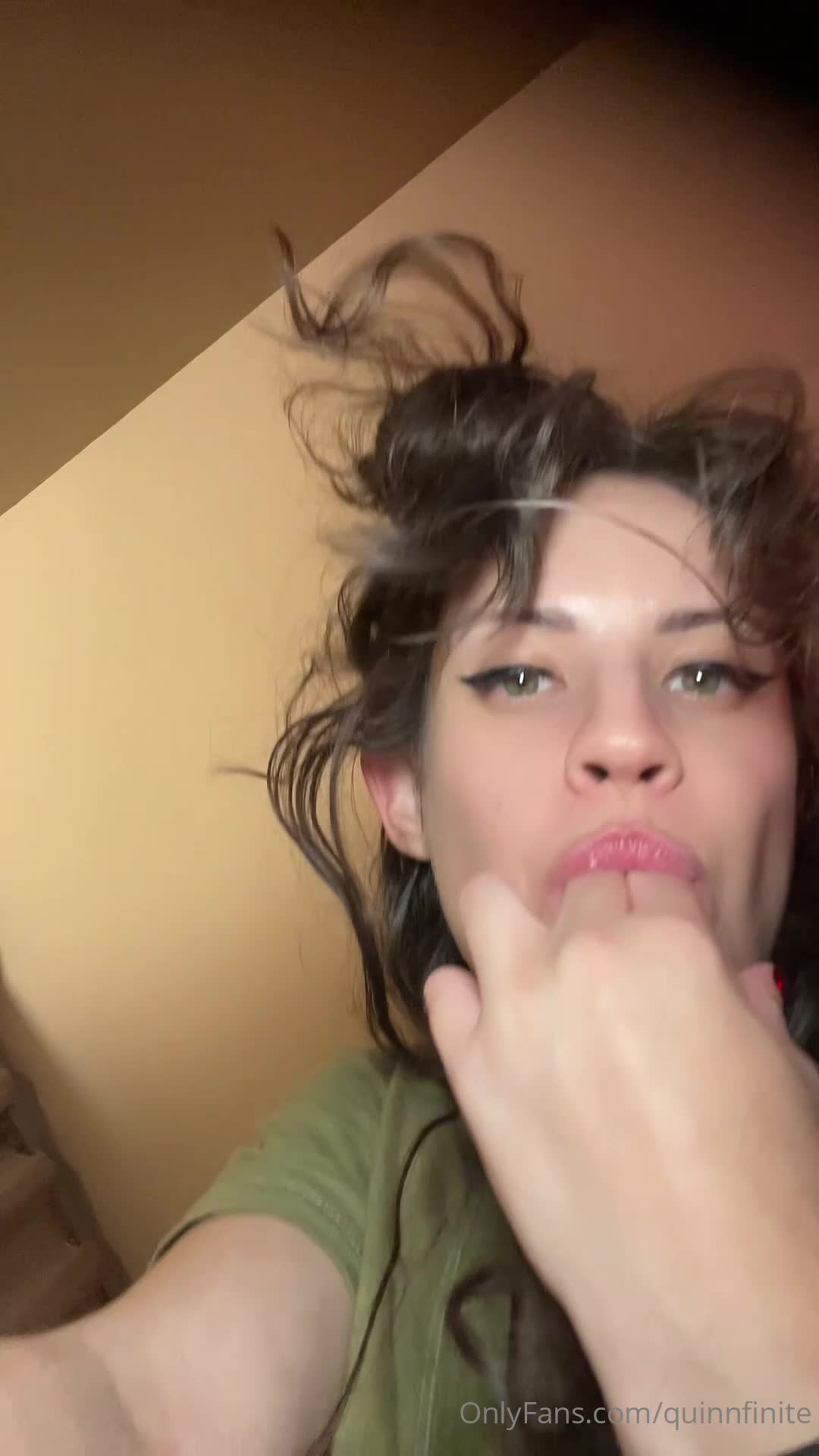 Video 871370 from Quinn Finite / Charlee