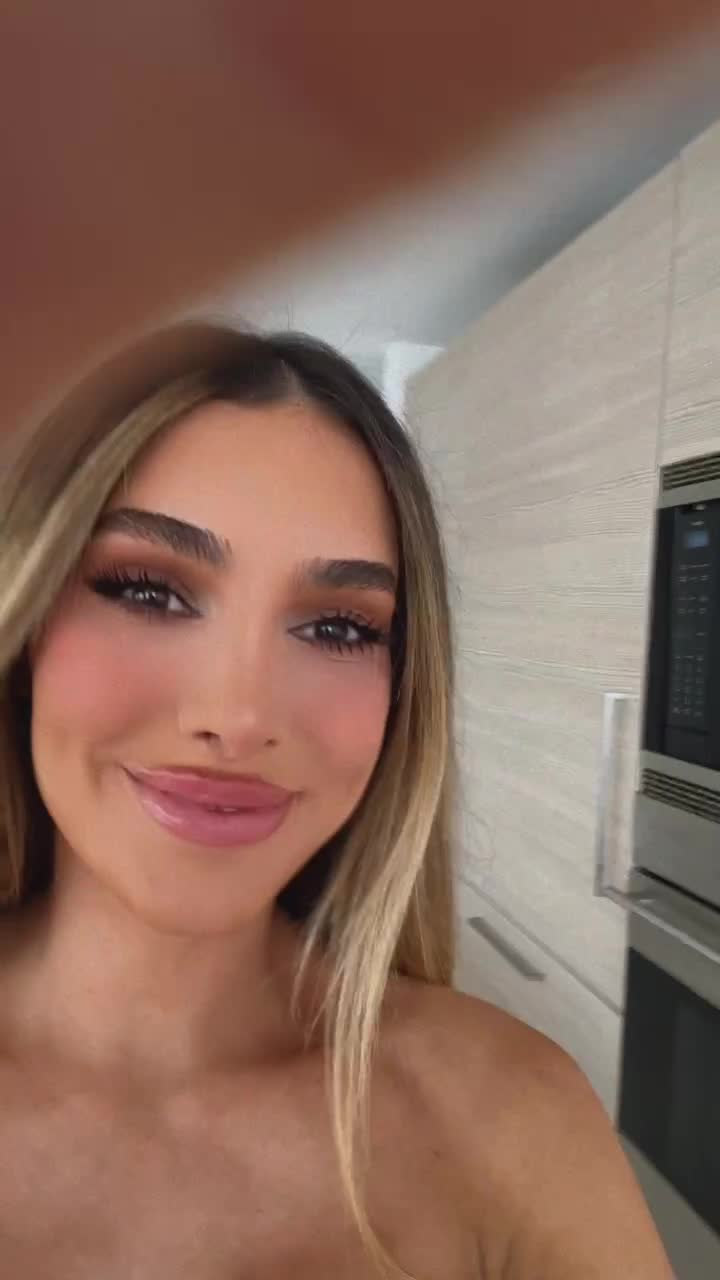 Video 871487 from Lyna Perez