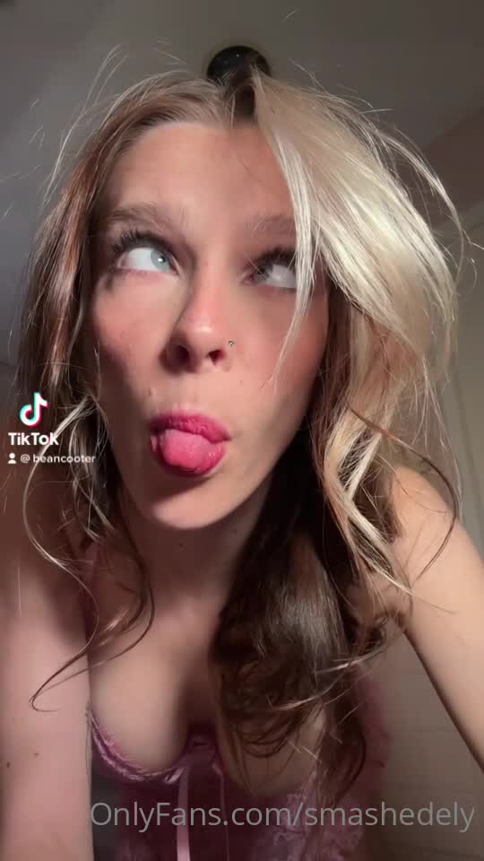 Video 871686 from Smashedely - Ashley Matheson