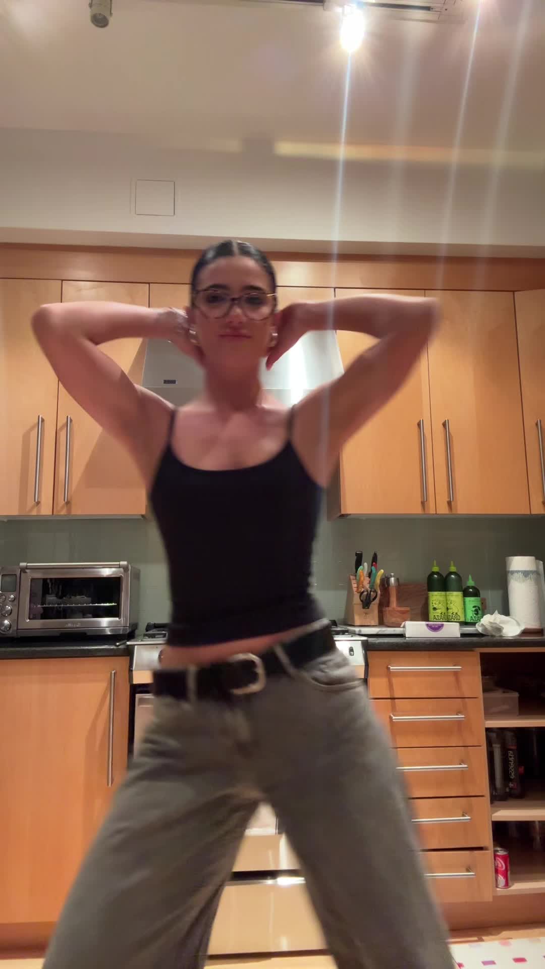 Video 871961 from Charli D'Amelio / Charli Damelio