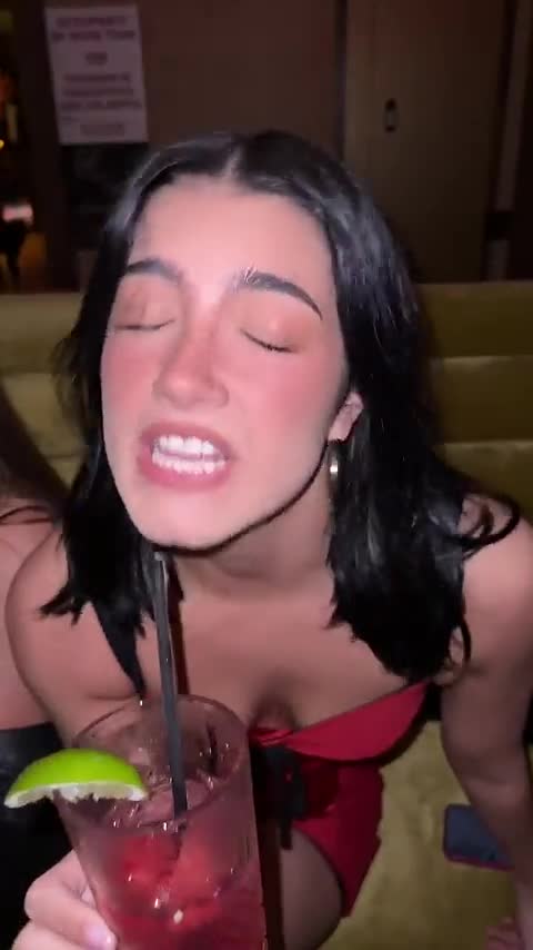 Video 872107 from Charli D'Amelio / Charli Damelio