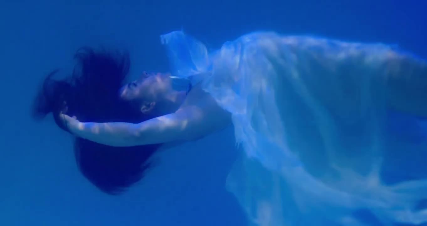 Video 872171 from Andrea Botez (leaks = ban)