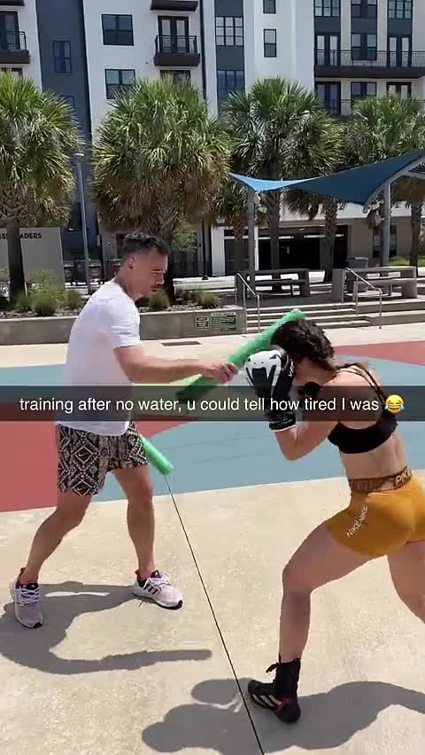 Video 872184 from Andrea Botez (leaks = ban)