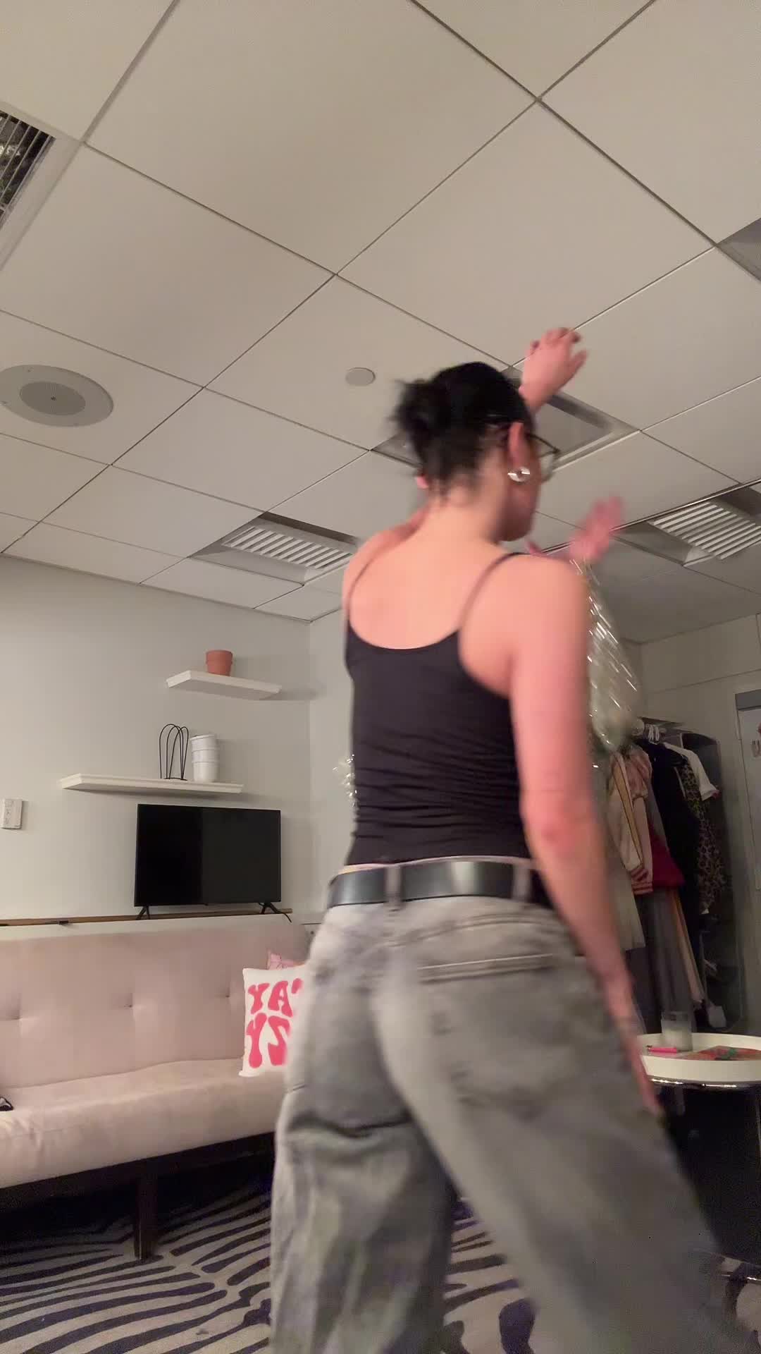 Video 872193 from Charli D'Amelio / Charli Damelio