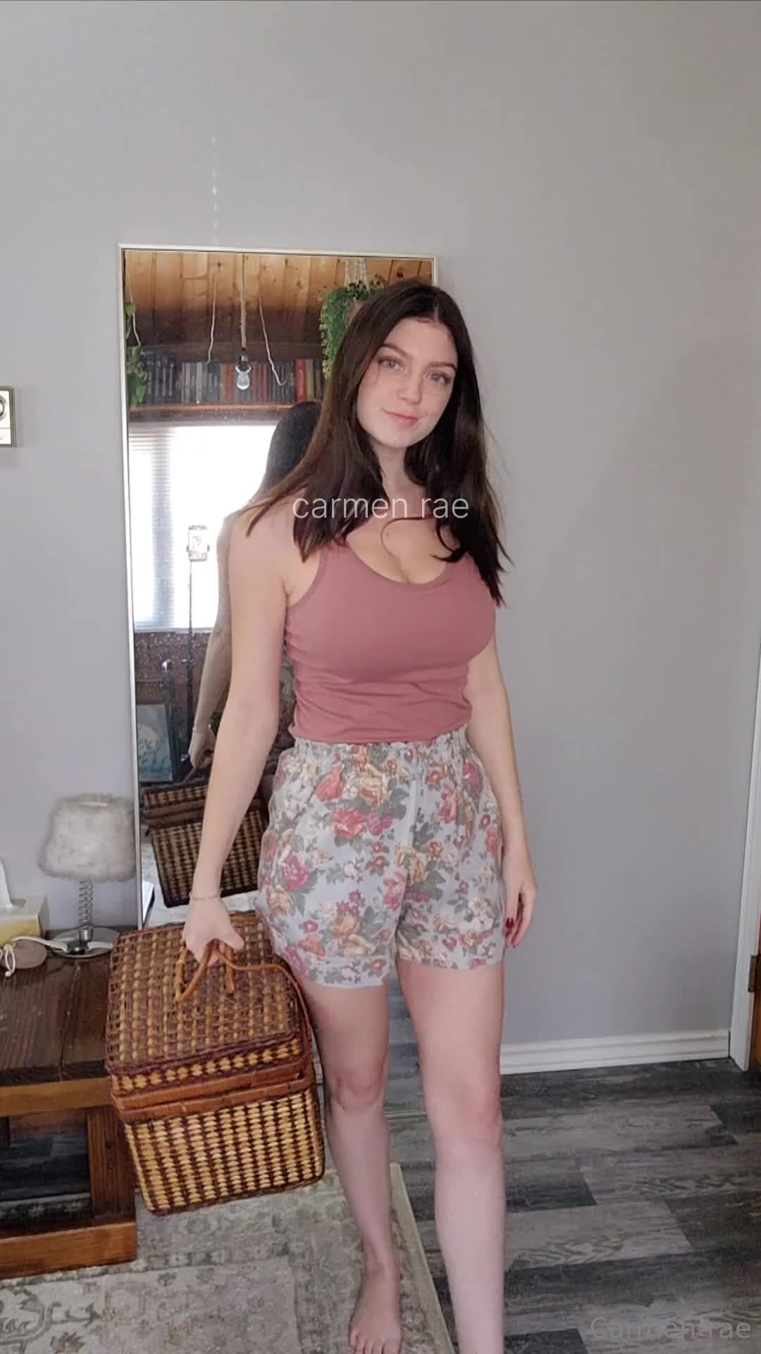 Video 872641 from Makoshake / Carmen Rae