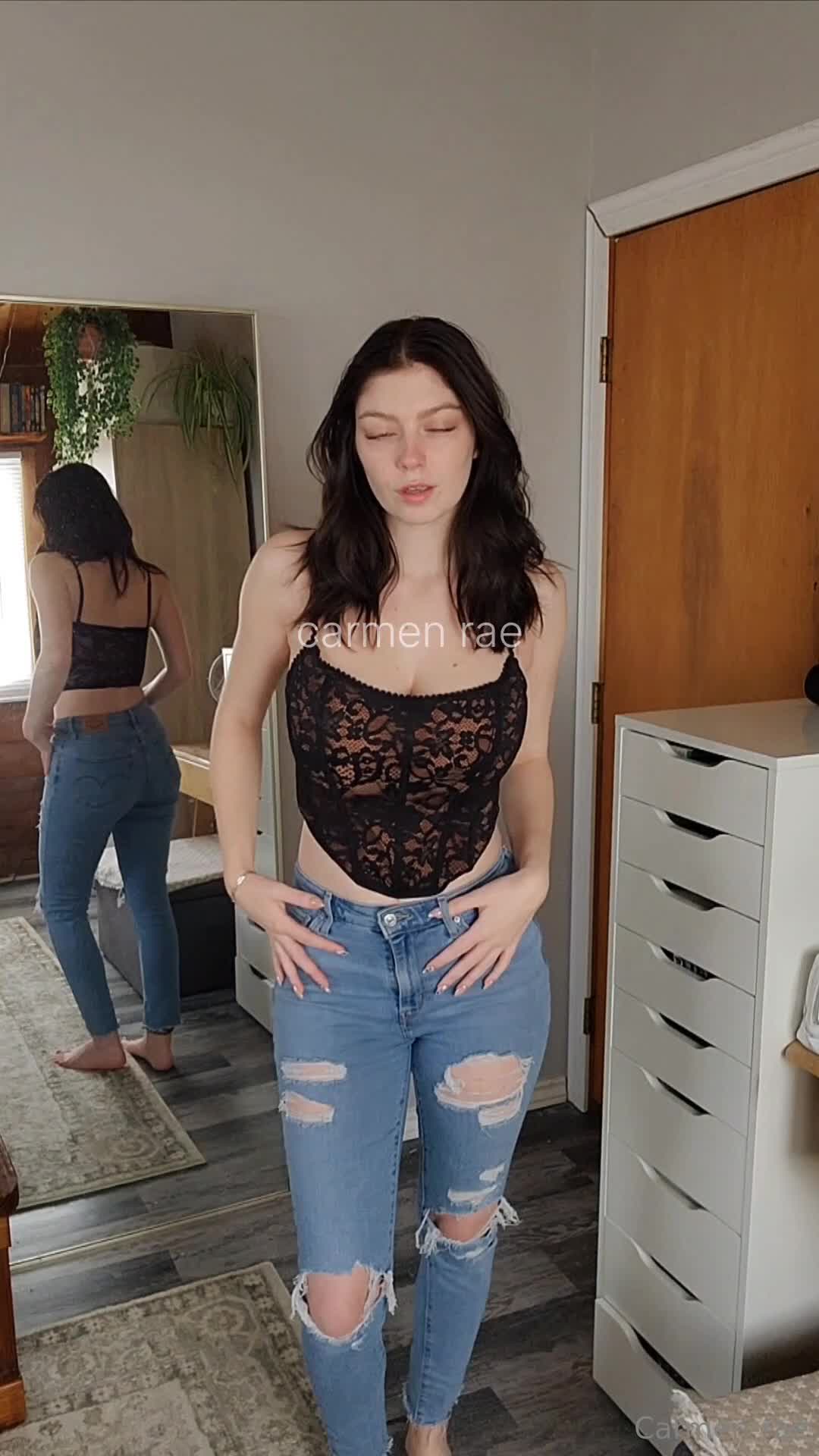 Video 872692 from Makoshake / Carmen Rae