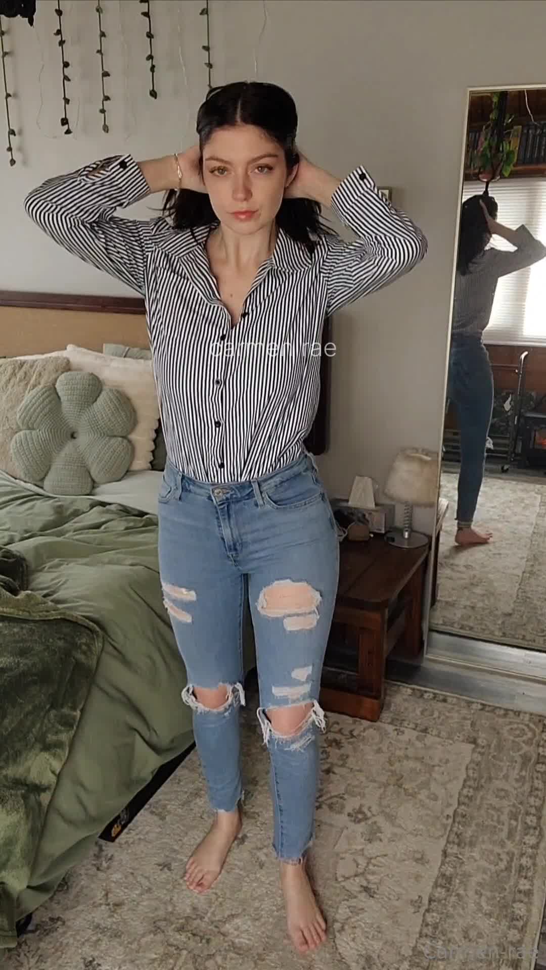 Video 872781 from Makoshake / Carmen Rae