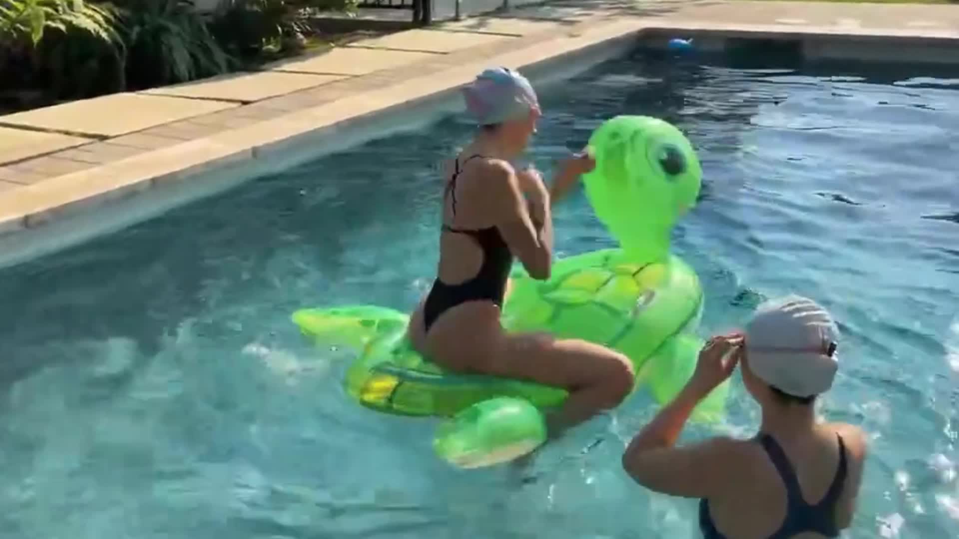 Video 873044 from Lea Martinez / slayeas