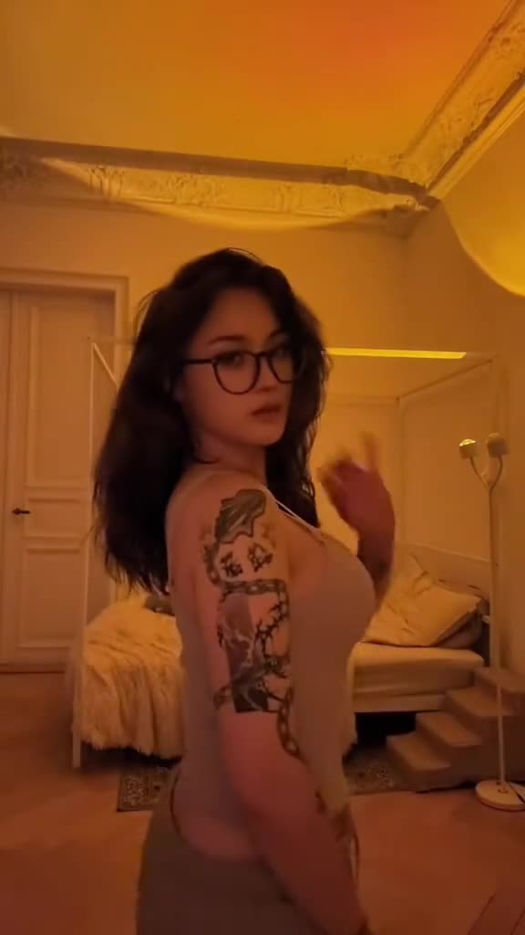 Video 873463 from JadeyAnh | vylerria