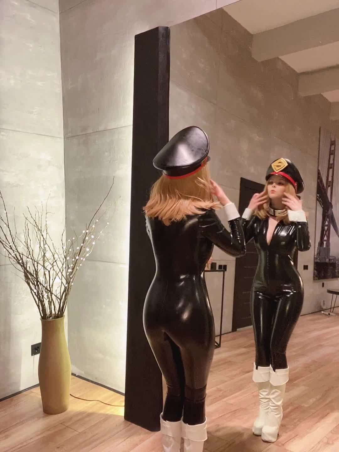 Video 873854 from Disharmonica / Helly Valentine