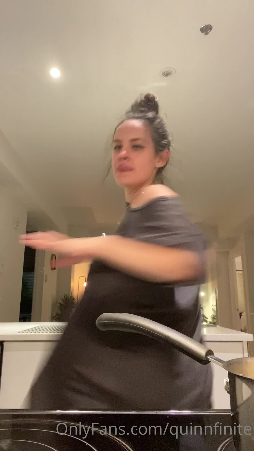 Video 873908 from Quinn Finite / Charlee