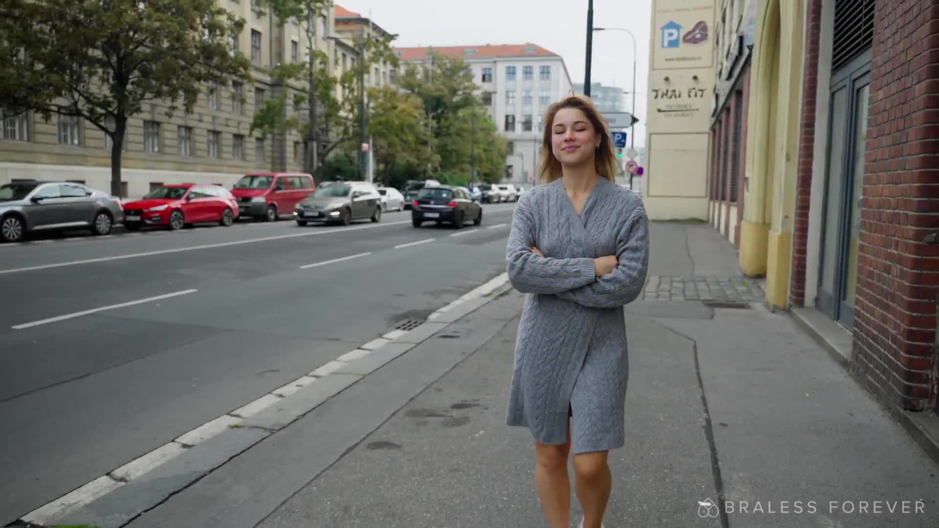 Video 874366 from Bitchinbubba / bralessforever