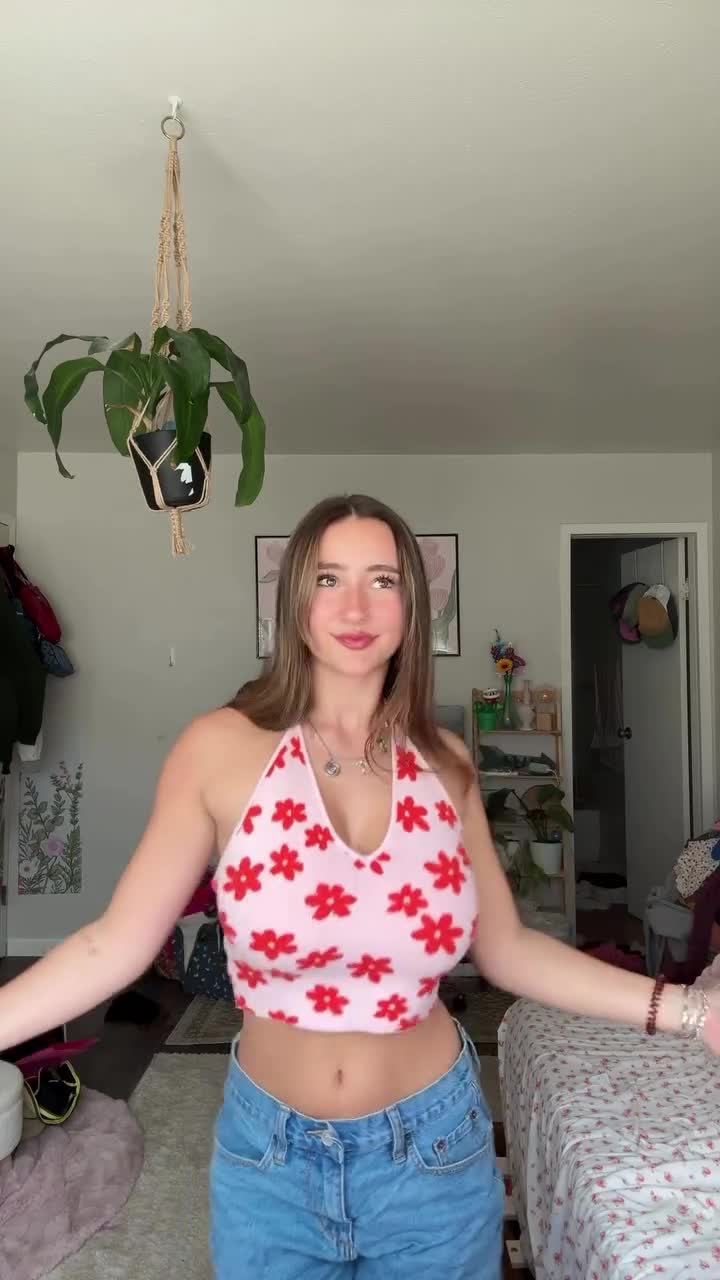 Video 875435 from Nnevelpappermann | Devon Shae