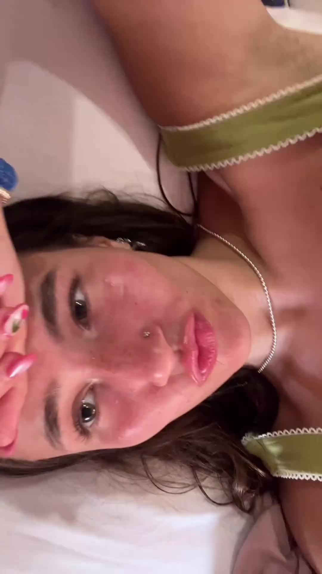 Video 875447 from Nnevelpappermann | Devon Shae