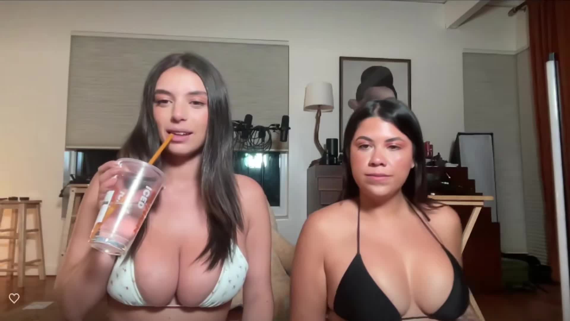 Video 876698 from ambs_official_ / Amber Ajami / syrian_queen