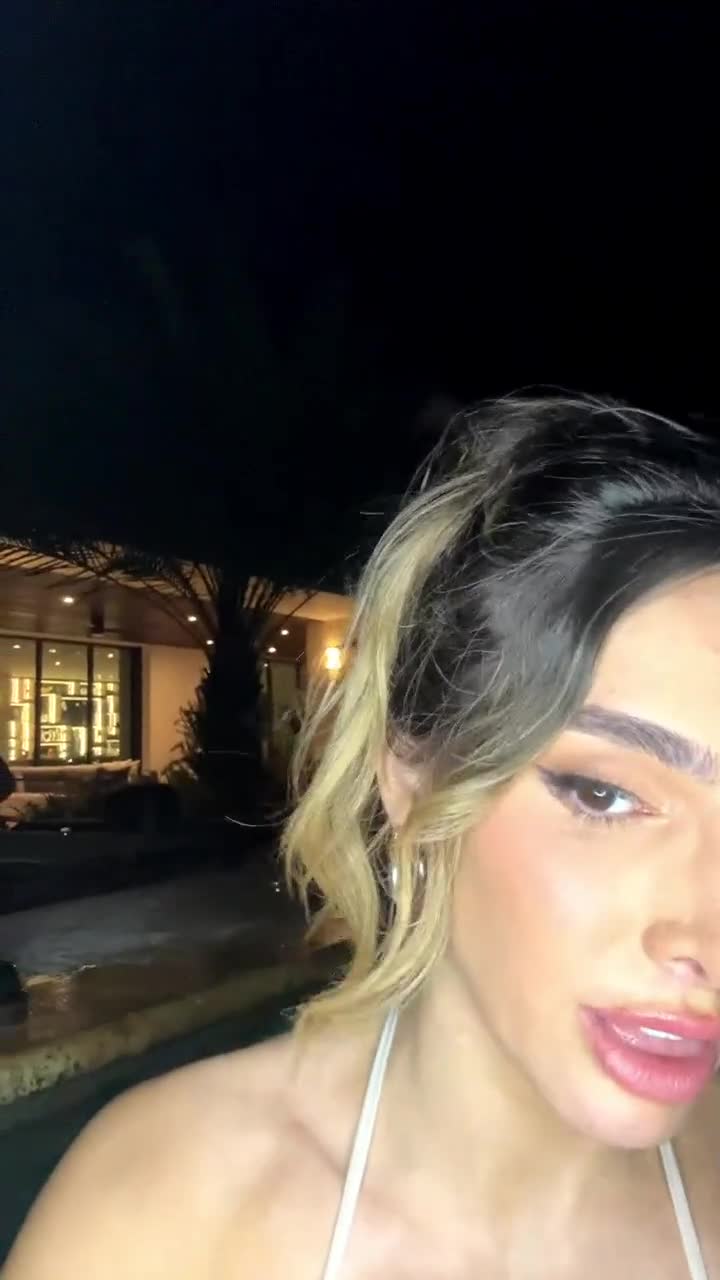 Video 876922 from Lyna Perez