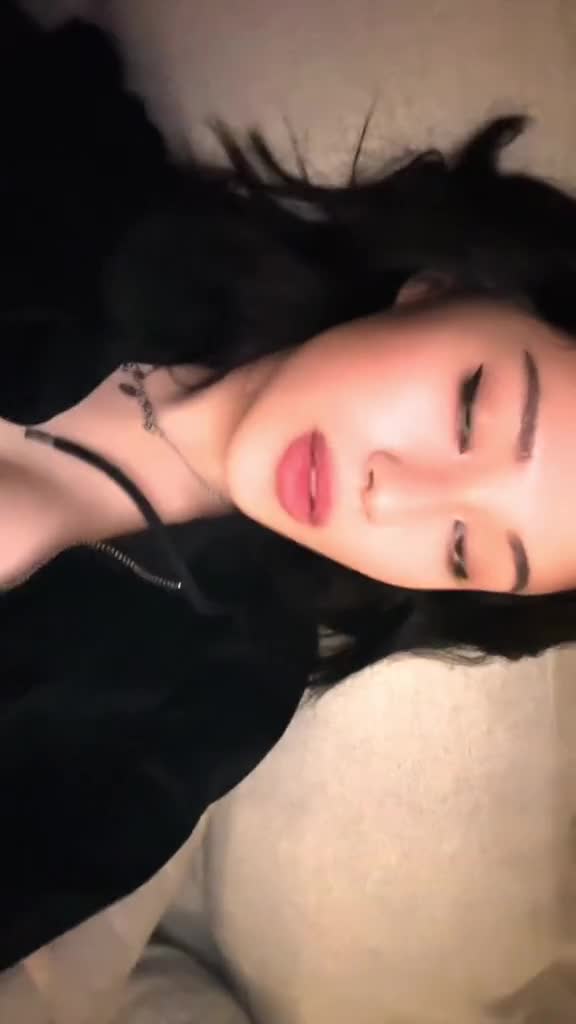 Video 877056 from JadeyAnh | vylerria
