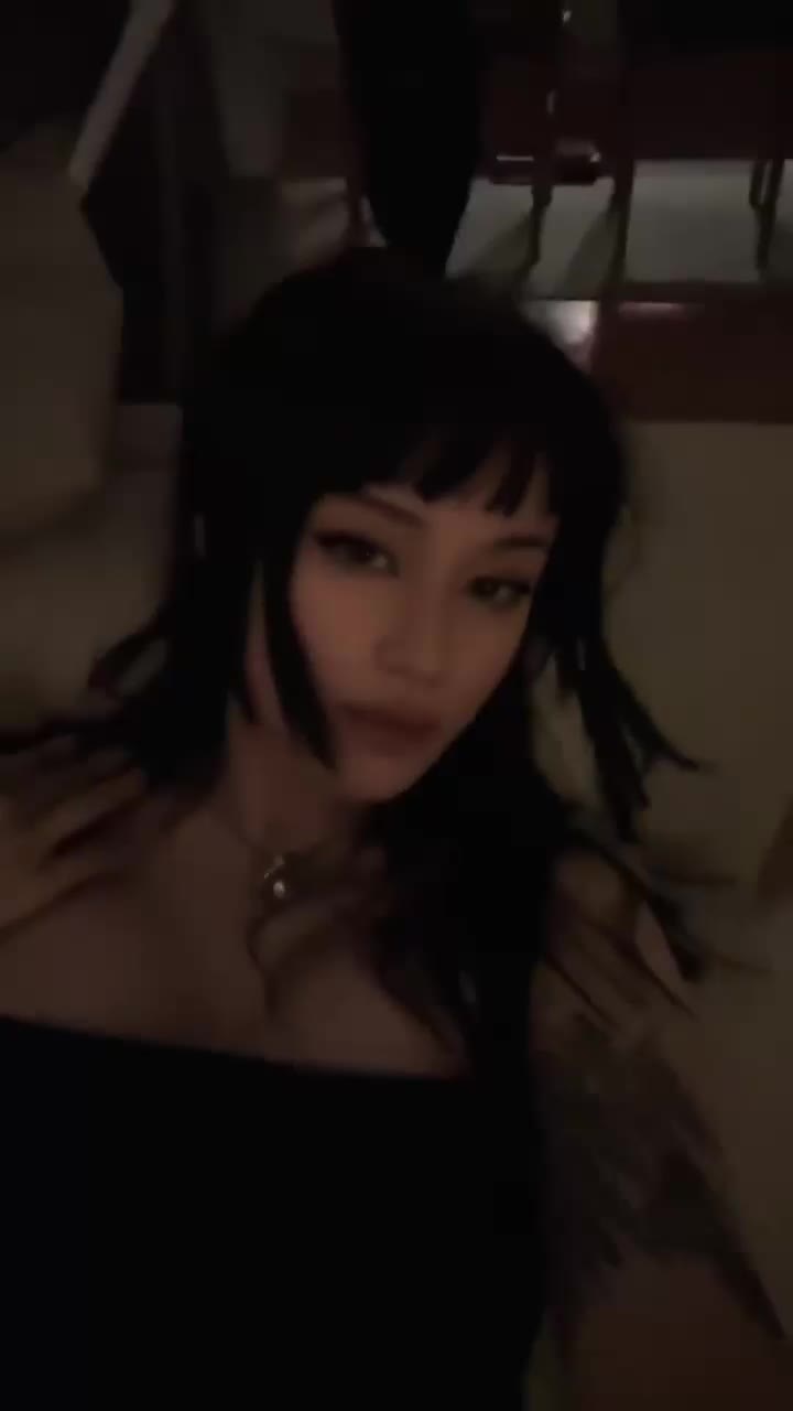 Video 877080 from JadeyAnh | vylerria