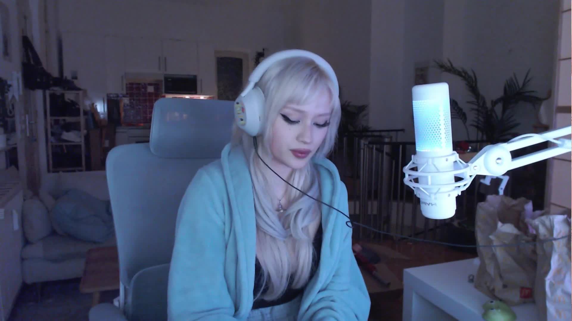 Video 877143 from JadeyAnh | vylerria