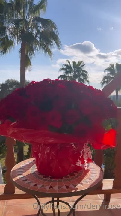 Video 878634 from Demi Rose Mawby