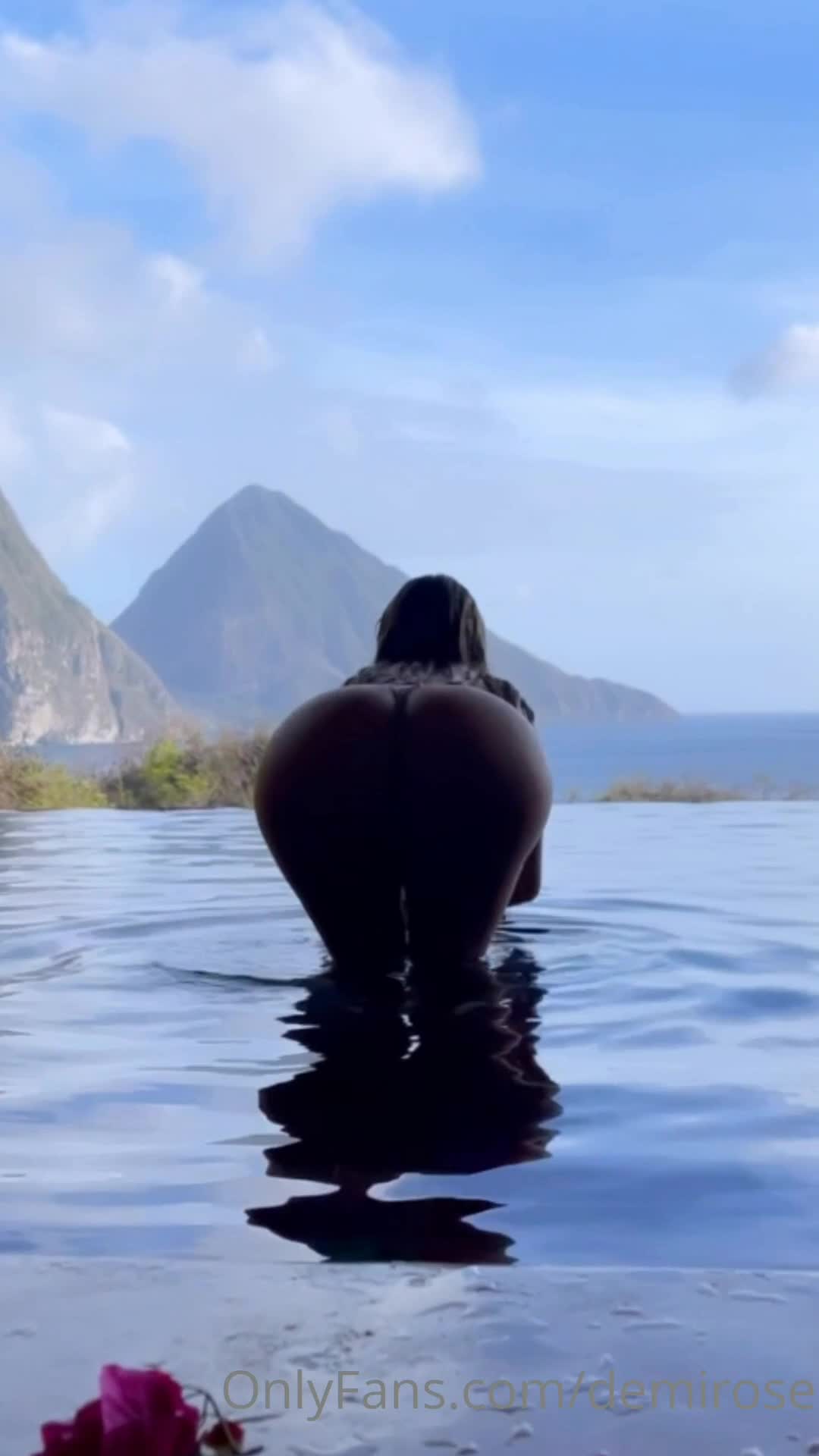 Video 878767 from Demi Rose Mawby