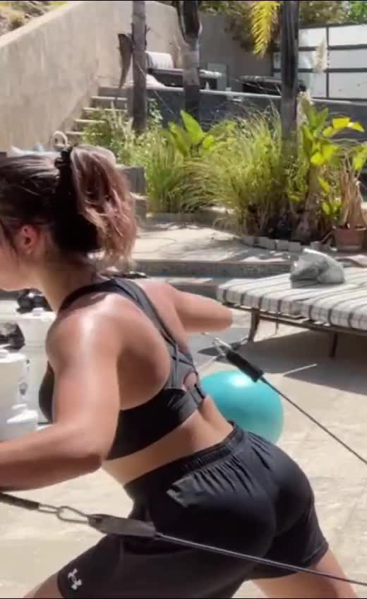 Video 879017 from Andrea Botez (leaks = ban)