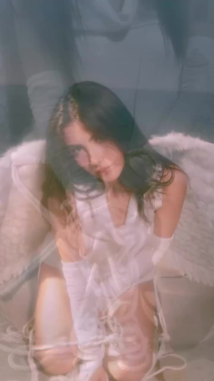 Video 879213 from Andrea Botez (leaks = ban)