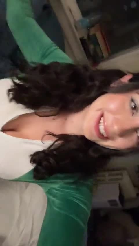 Video 879552 from Hotblockchain / Emily Cocea / cryptobaddie1