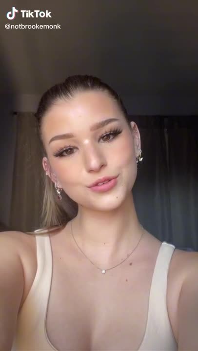Video 880238 from Brooke Monk