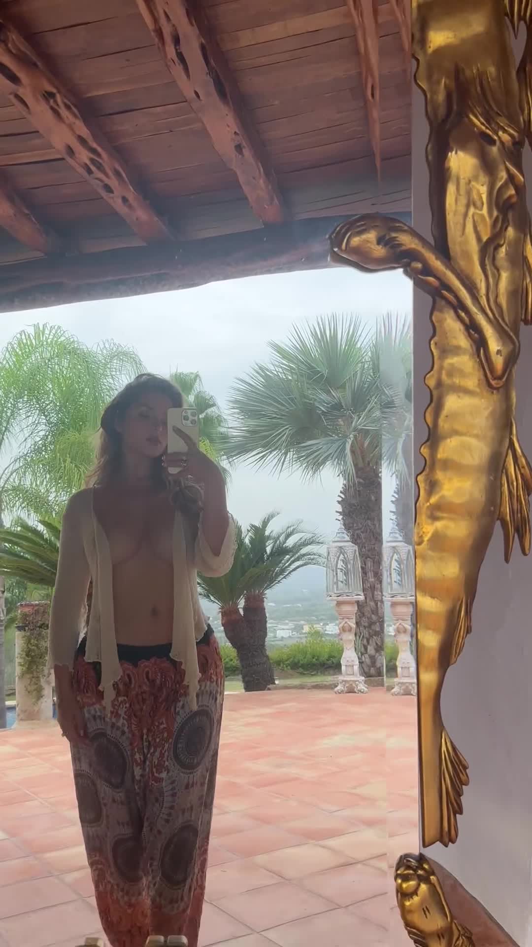 Video 880463 from Demi Rose Mawby
