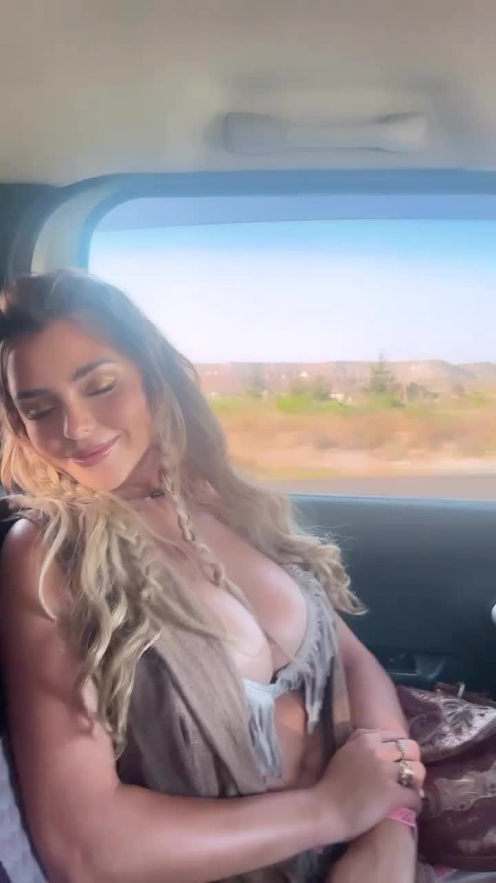 Video 880471 from Demi Rose Mawby
