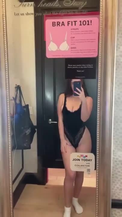 Video 880487 from Hotblockchain / Emily Cocea / cryptobaddie1
