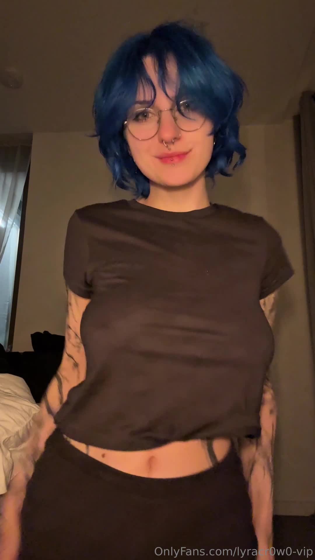 Video 881392 from Lyra Crow | lyracr0w0