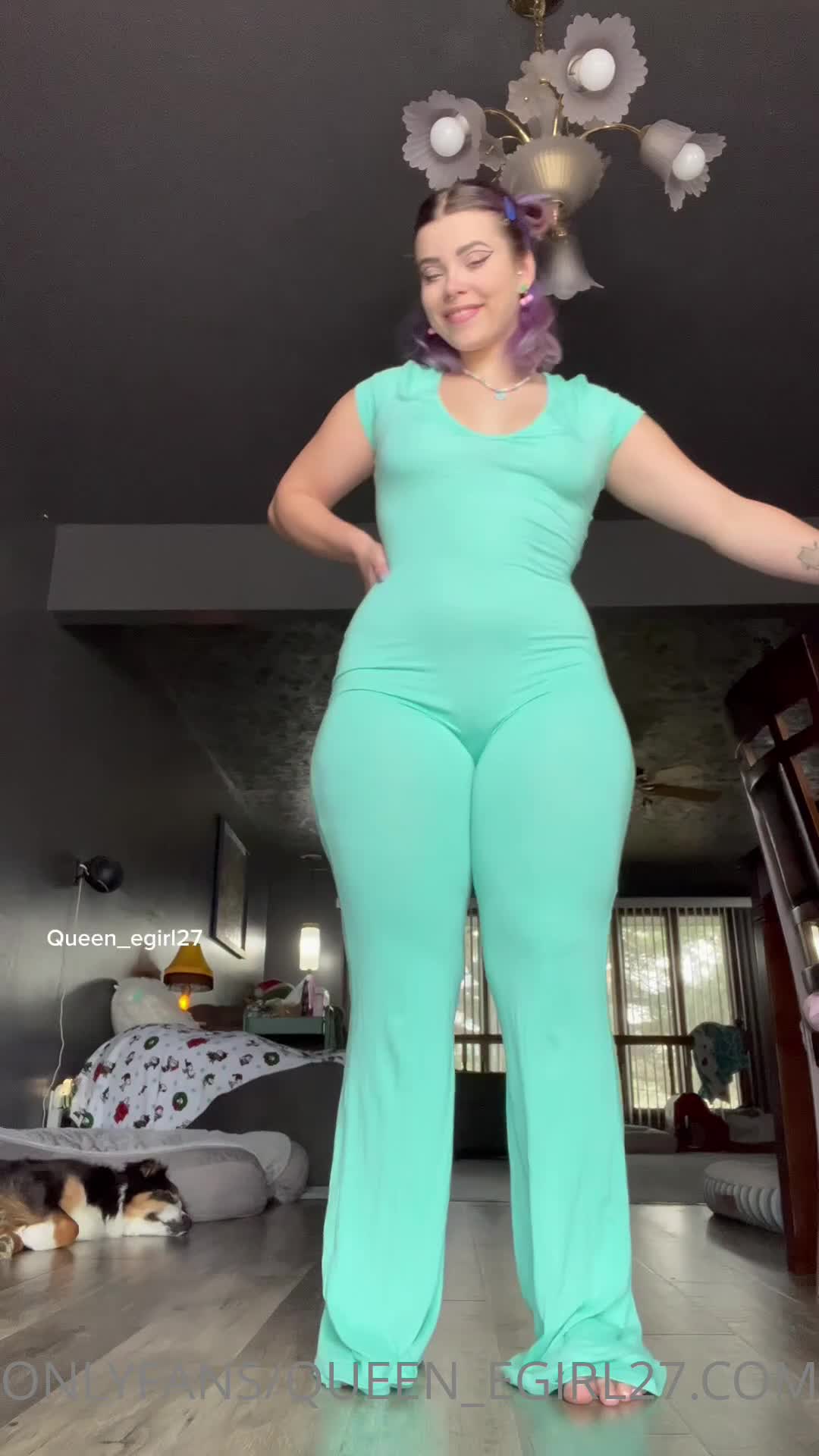 Video 881922 from Queen_D / queen_egirl27