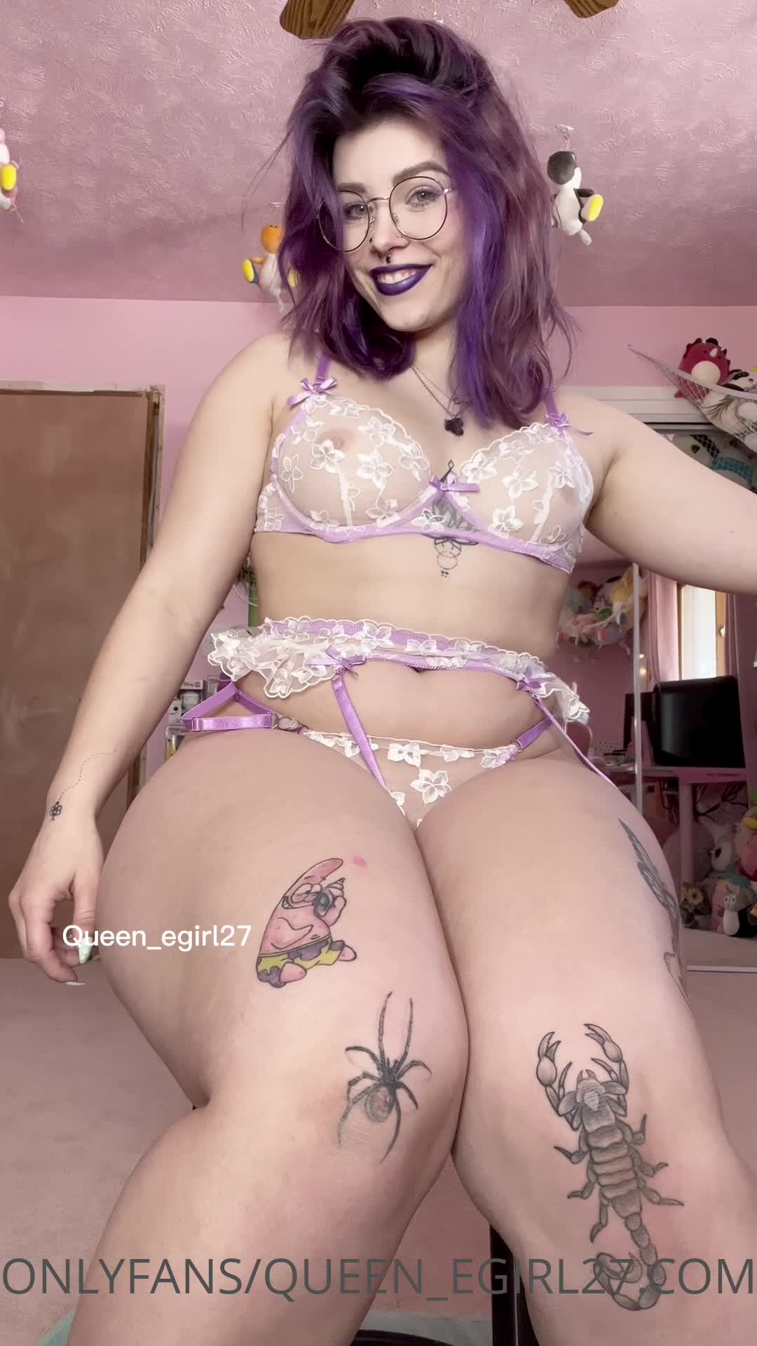 Video 881919 from Queen_D / queen_egirl27